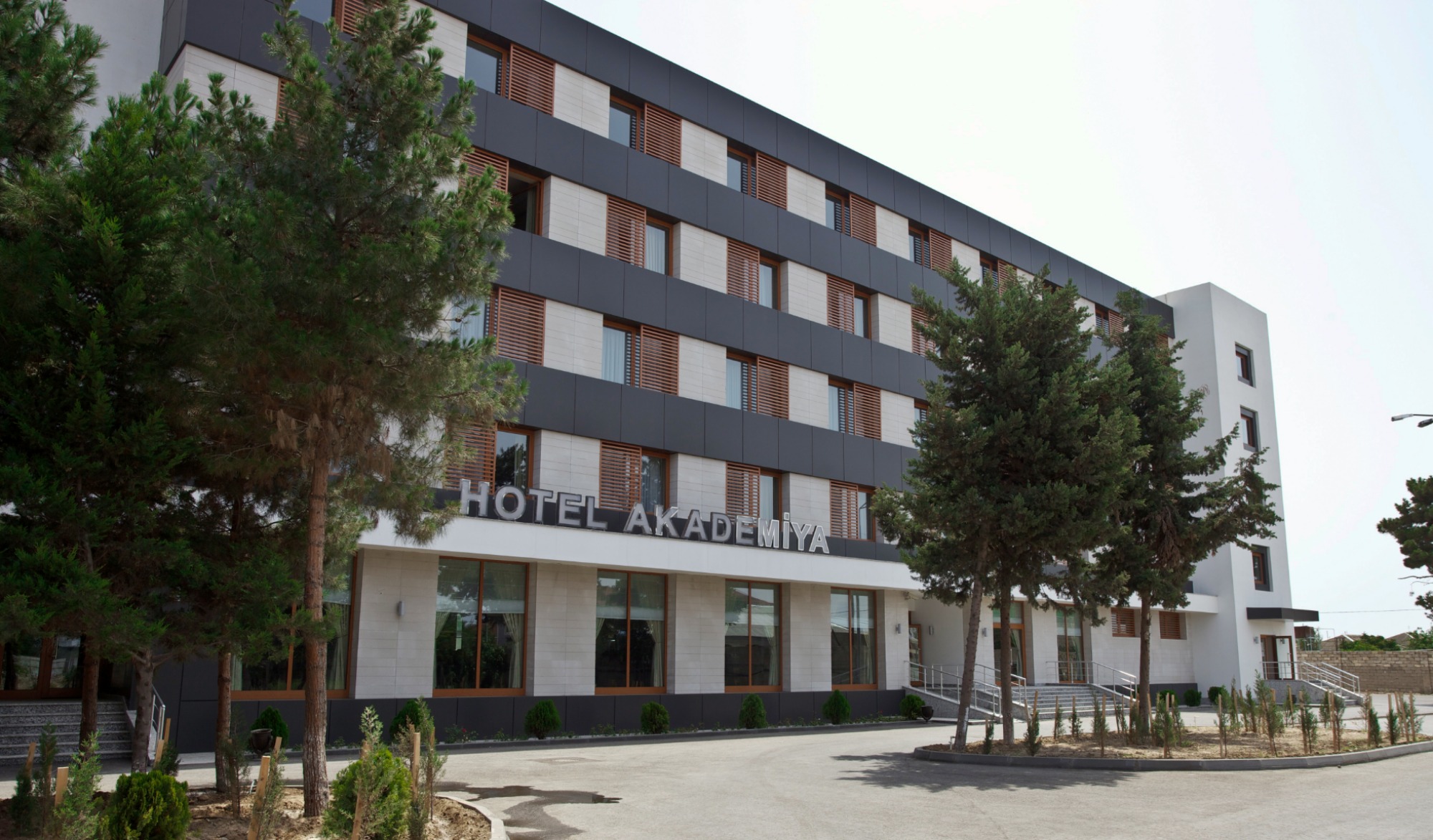 /photos/uploads/2022/3/akademia-hotel-baku.jpg
